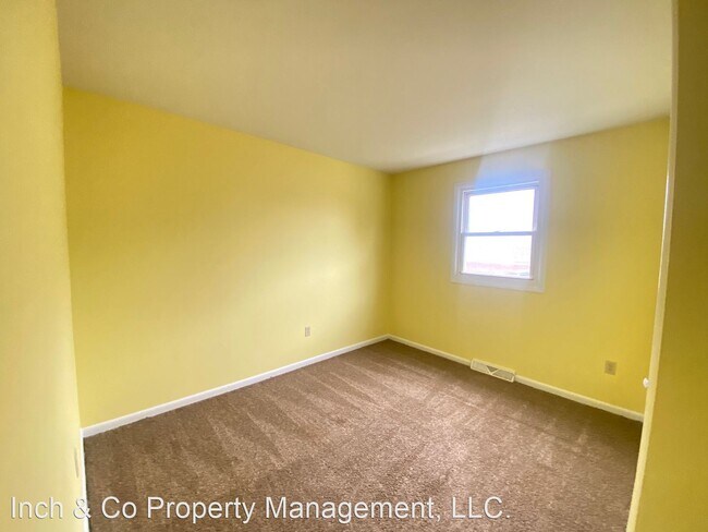 Building Photo - 3 br, 1 bath House - 19 Dunkle Ave