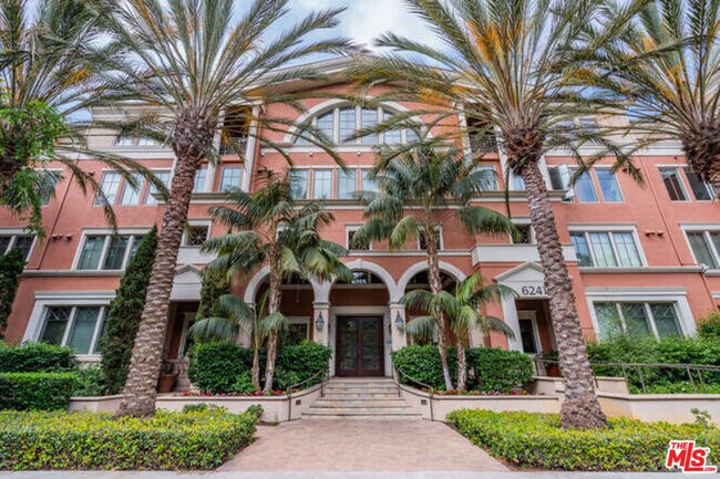 Foto del edificio - 6241 Crescent Park W