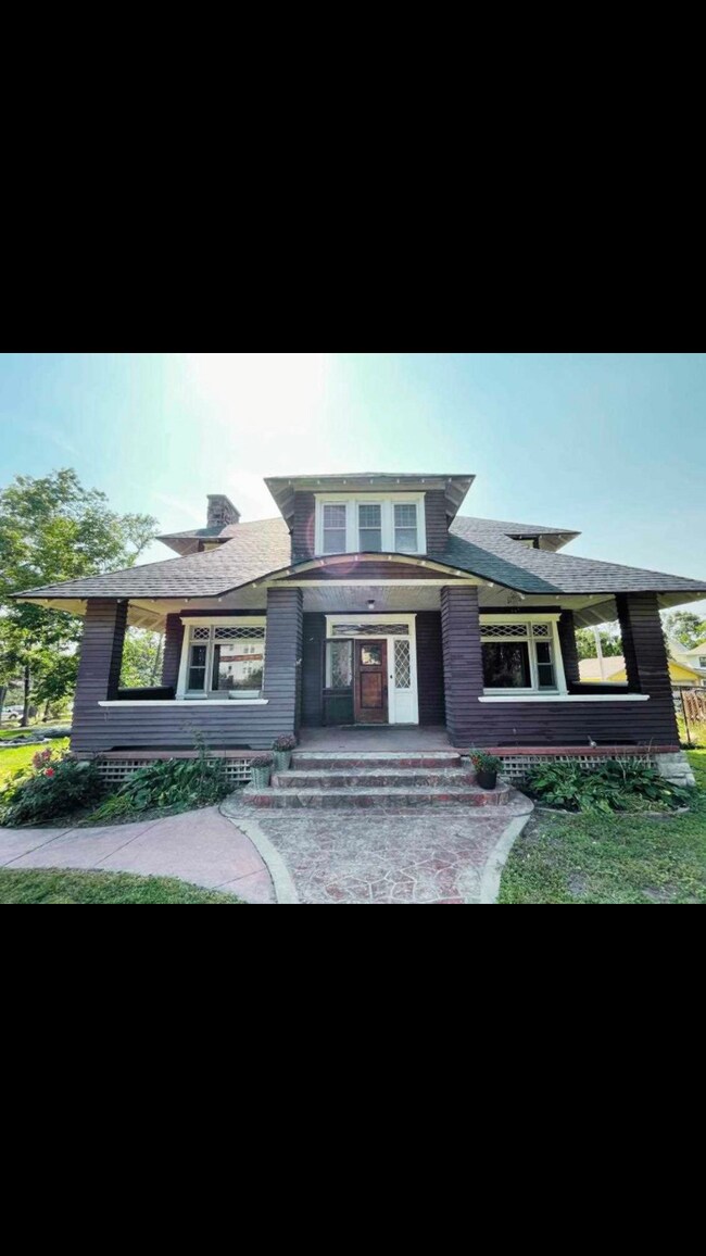 Foto del edificio - 413 18th St NE