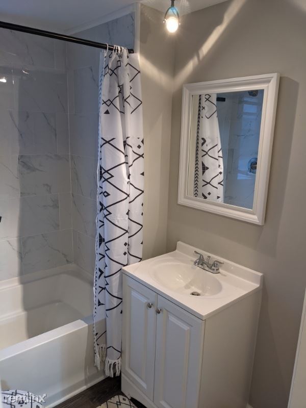 Foto del edificio - 3 br, 1 bath House - 3405 Hickory St