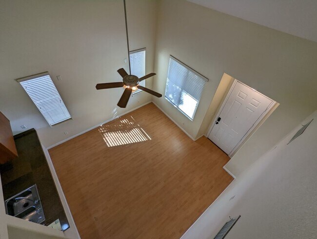 Foto del edificio - 5994 Shining Light Ave