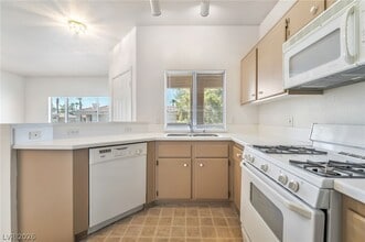 Building Photo - 251 S Green Valley Pkwy