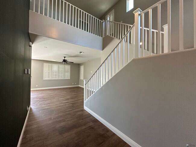 Foto del edificio - 6569 E 34th Ln