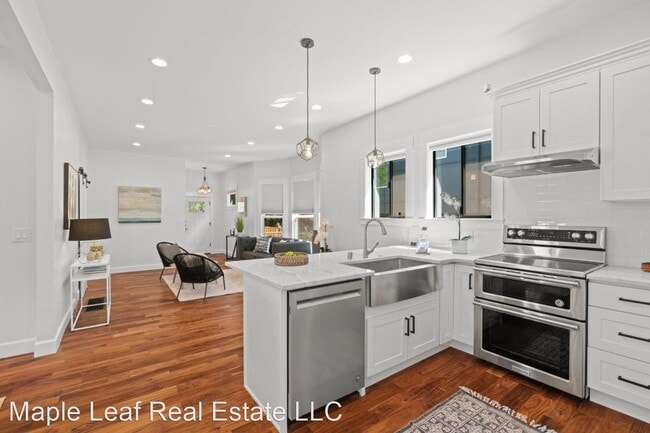 Foto del edificio - 3 br, 3 bath House - 1009 E Thomas Street