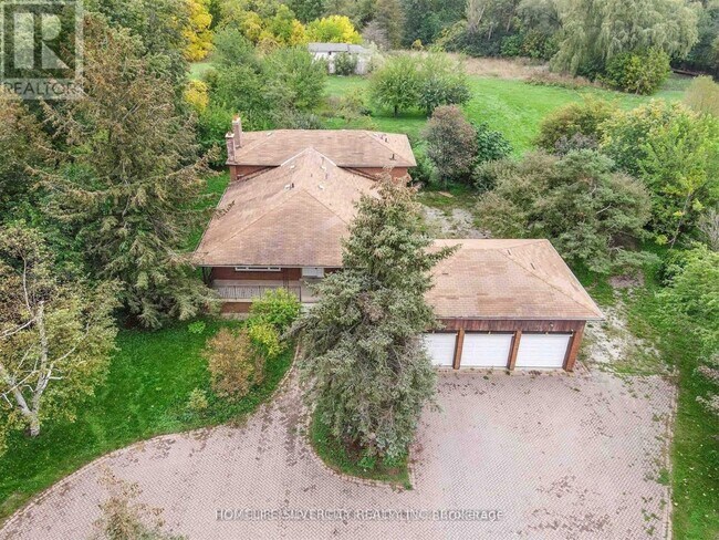 Building Photo - 4395 Castlemore Rd