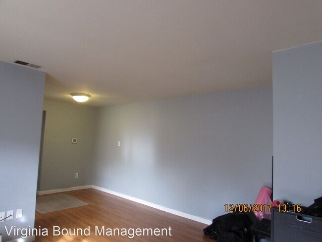 Foto del edificio - 1 br, 1 bath House - 808 S Arlington Mill ...