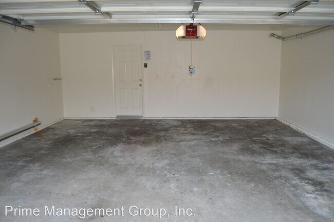 Foto del edificio - 3 br, 2.5 bath Apartment - 3160 Vineland Ave.