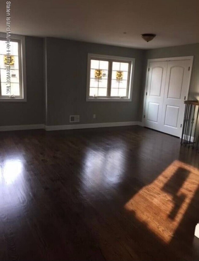 26 Herbert St, Staten Island, NY 10309 House Rental in Staten Island
