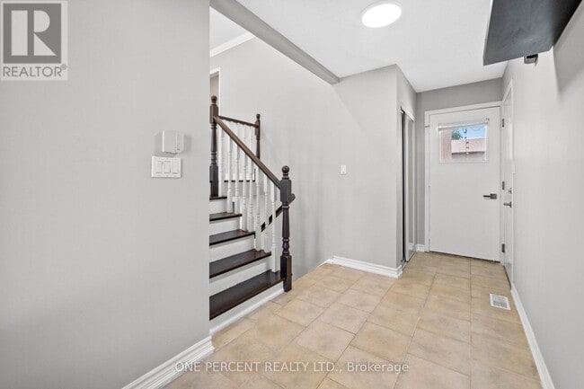 Building Photo - 364 Red Oak Ave