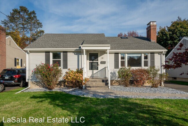 Building Photo - 2 br, 1 bath House - 30 Westgate