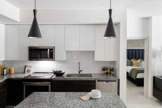 Building Photo - Suriana Boca