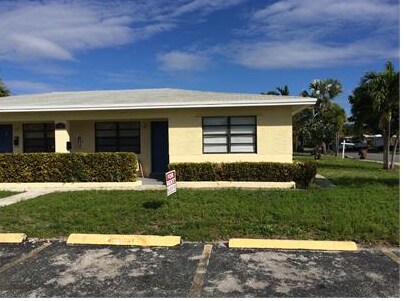 Front of Unit - 380 SE 12th Ave