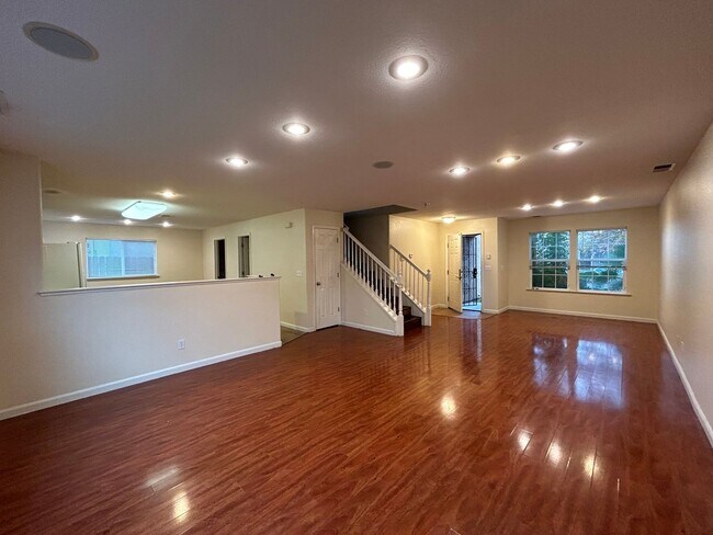 Foto del edificio - 1175 Solstice Ave