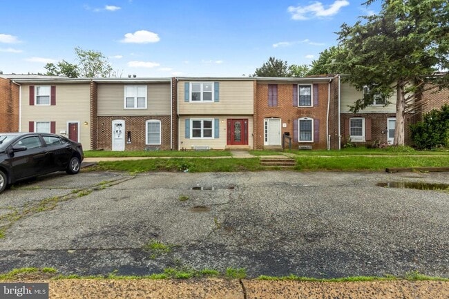 Building Photo - 10 Clipper Ct