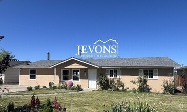 Building Photo - 808 S 50th Ave