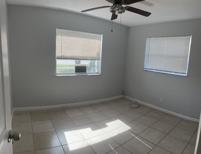 Foto del edificio - 548 NW 2nd Way