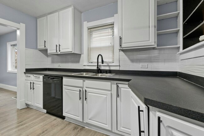 Building Photo - 1846 Harlan Rd