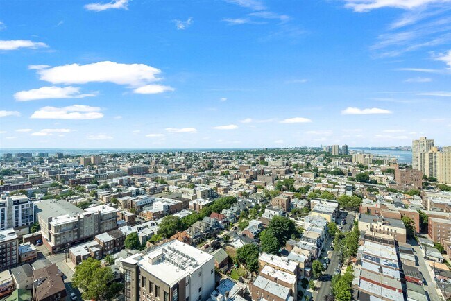 Foto del edificio - 6040 JFK Blvd E