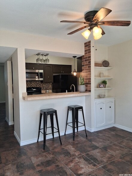Building Photo - 2811 Woodbury Dr
