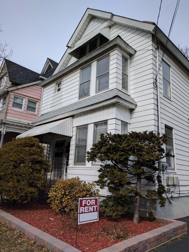 Exterior of House - 211 Redmond St