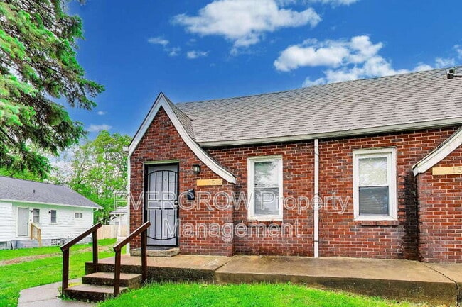 Photo - 1510 N Gladstone Ave Apartment