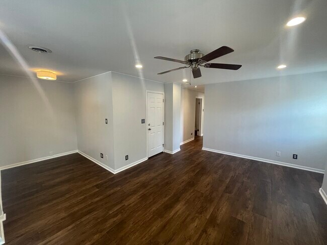 Foto del edificio - 3115 N Richmond St