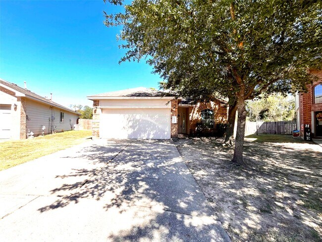 Foto del edificio - 20330 Pine Water Ln