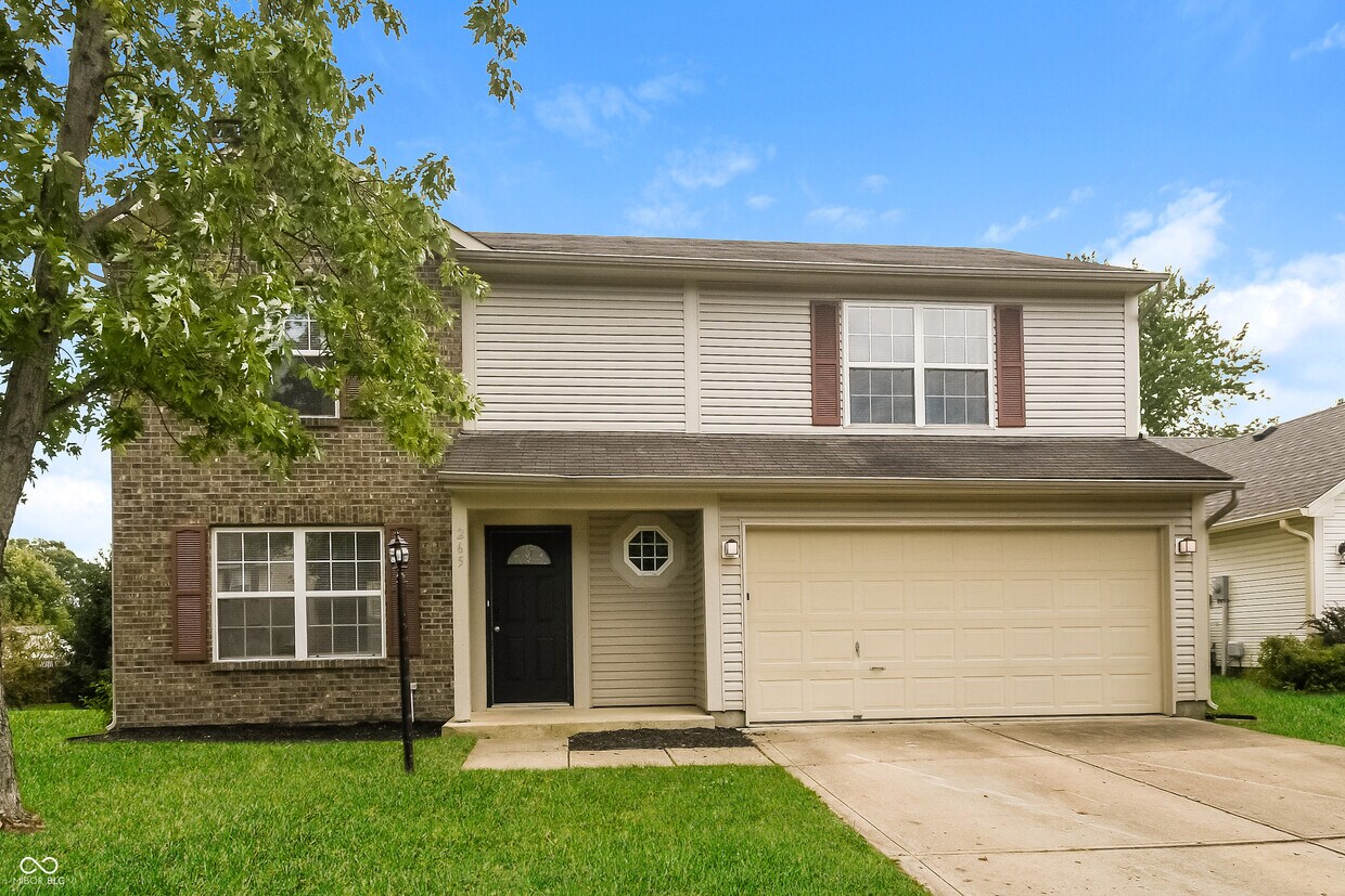 Primary Photo - 265 E Pine Ridge Dr
