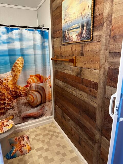 Building Photo - 1881 Livingston Chapel Rd