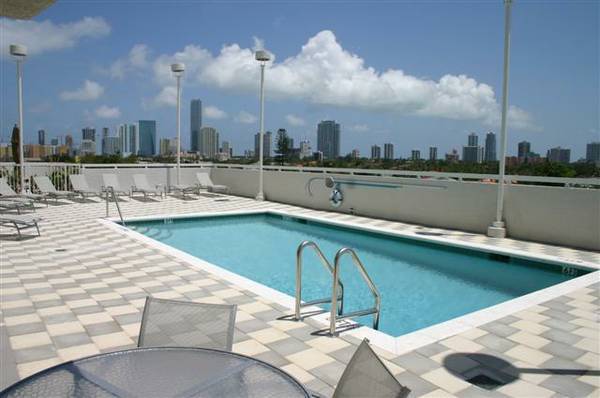Building Photo - 900 SW 8th St