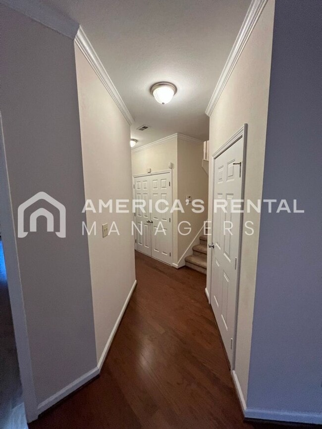 Building Photo - Townhome For Rent In Vestavia Hills!!! New...