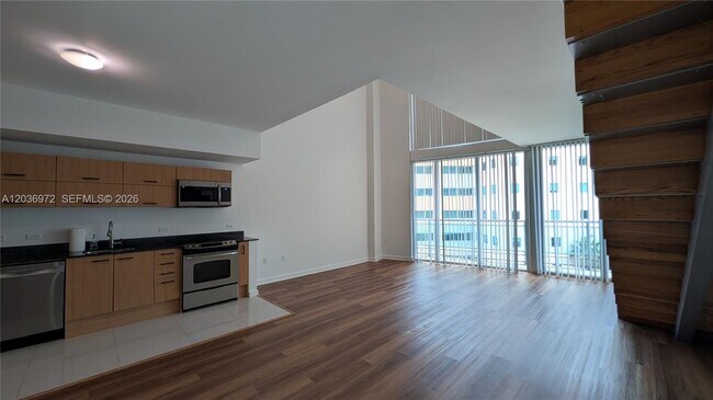 Building Photo - 350 S Miami Ave