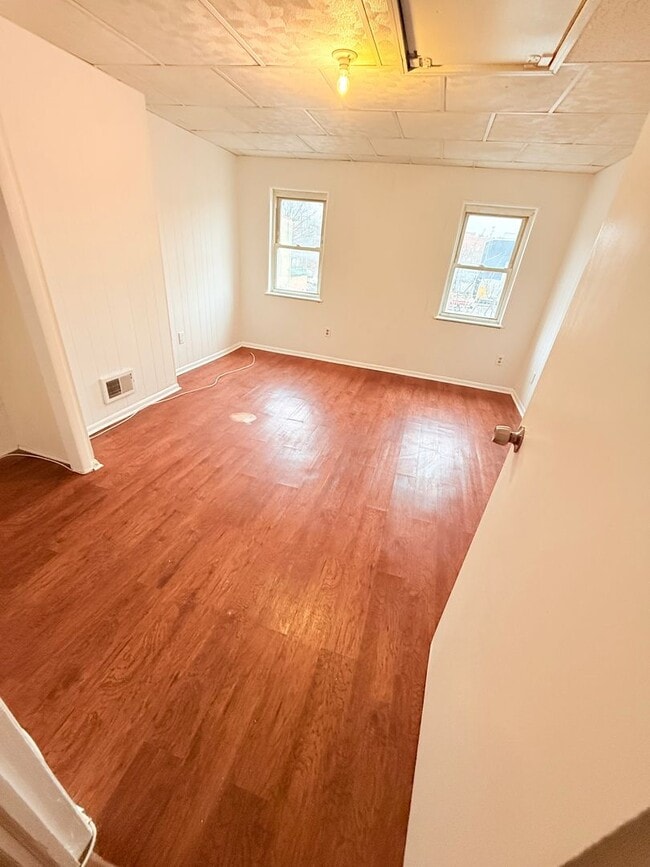 Building Photo - 4BR / 2BA Home – Charles Village – $2,700/mo