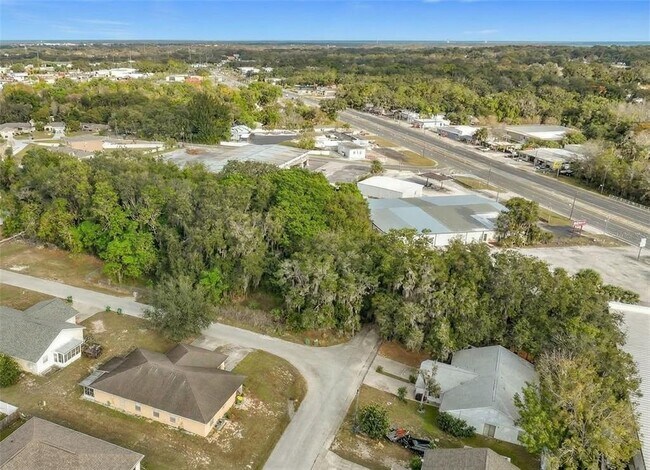 Foto del edificio - 201 Fern Ct