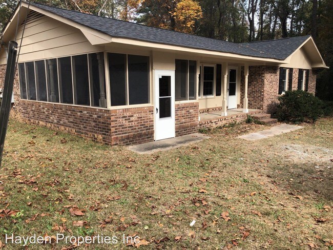 Foto del edificio - 21175 Fayetteville Rd