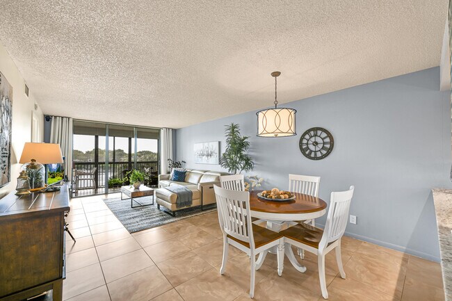 Building Photo - 1266 S Military Trail