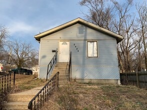 Building Photo - 2429 Hardesty Ave