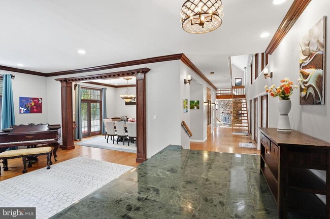 Building Photo - 244 Mathers Rd