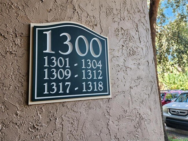 Foto del edificio - 7667 N Wickham Rd