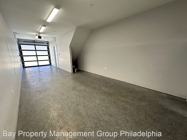 Building Photo - 3 br, 3 bath House - 2526 E Albert St