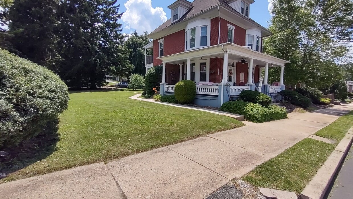 Photo - 4216 Penn Avenue