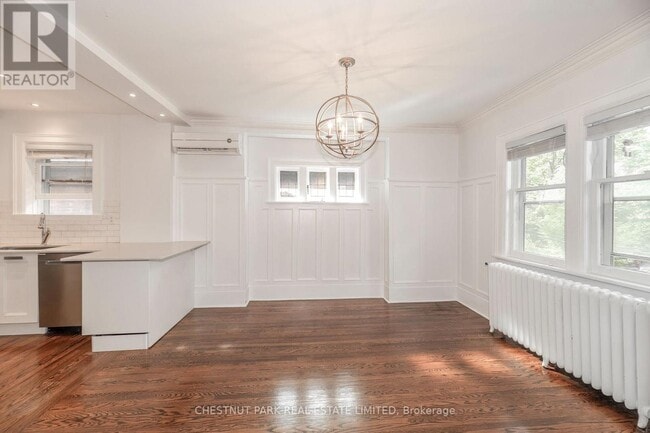 Building Photo - 11 Rose Park Crescent
