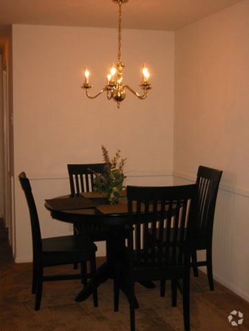 Dining Room - Arrowhead Court Apartments