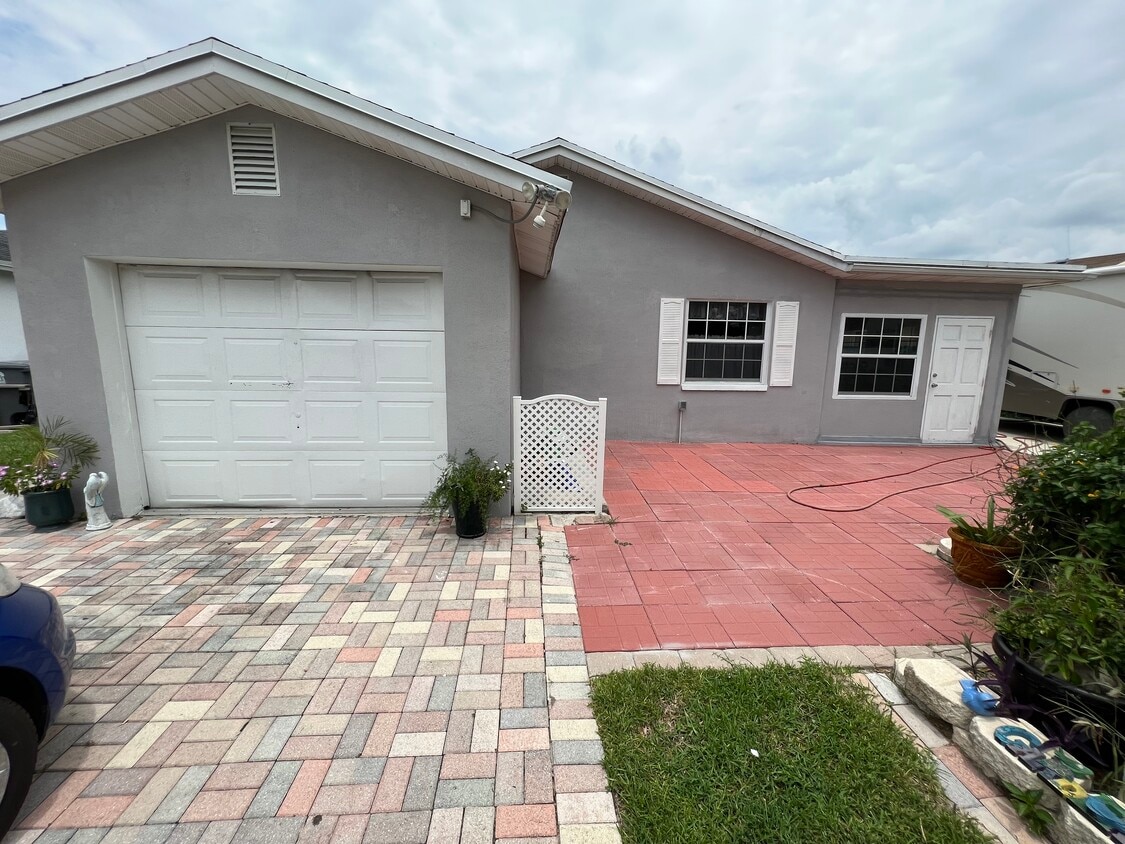 9639 SW 12th Ct, Boca Raton, FL 33428 House Rental in Boca Raton, FL