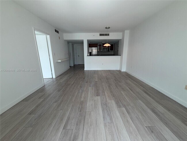 Foto del edificio - 1800 N Bayshore Dr