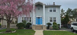 Building Photo - 76 Renaissance Dr