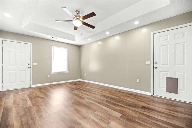 Foto del edificio - 2326 Rowe St