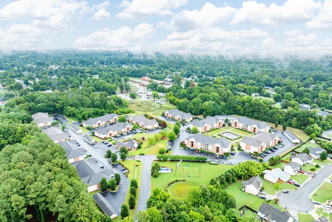 Building Photo - Fountain Brook