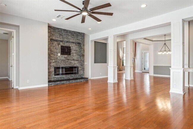 Foto del edificio - 10226 Deercliff Dr
