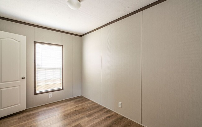 Foto del edificio - 127 Hubert Blvd